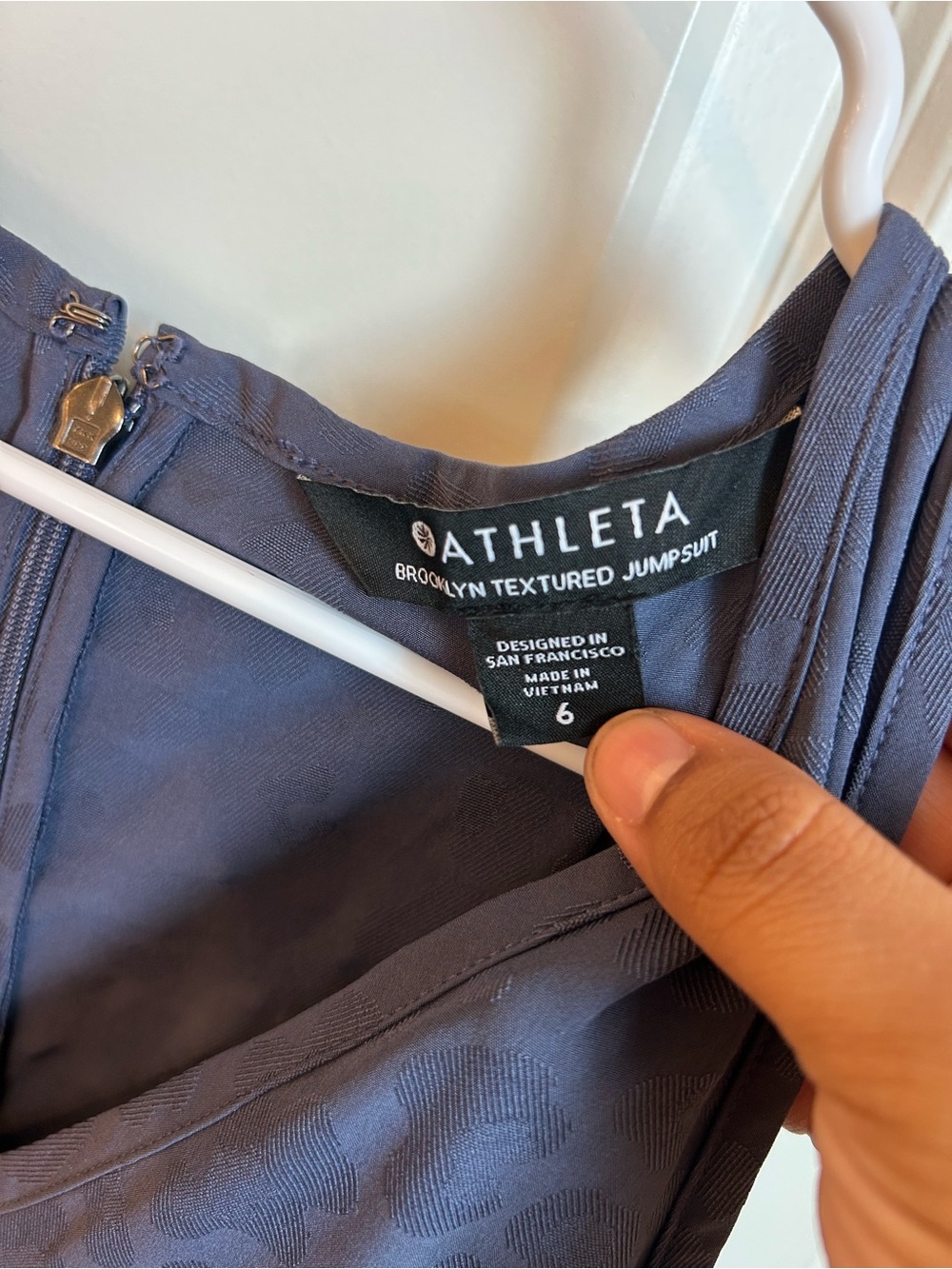 Athleta Brooklyn Textured Jumpsuit Navy Blue Leopard Jacquard Size 6 - Picture 4 of 6
